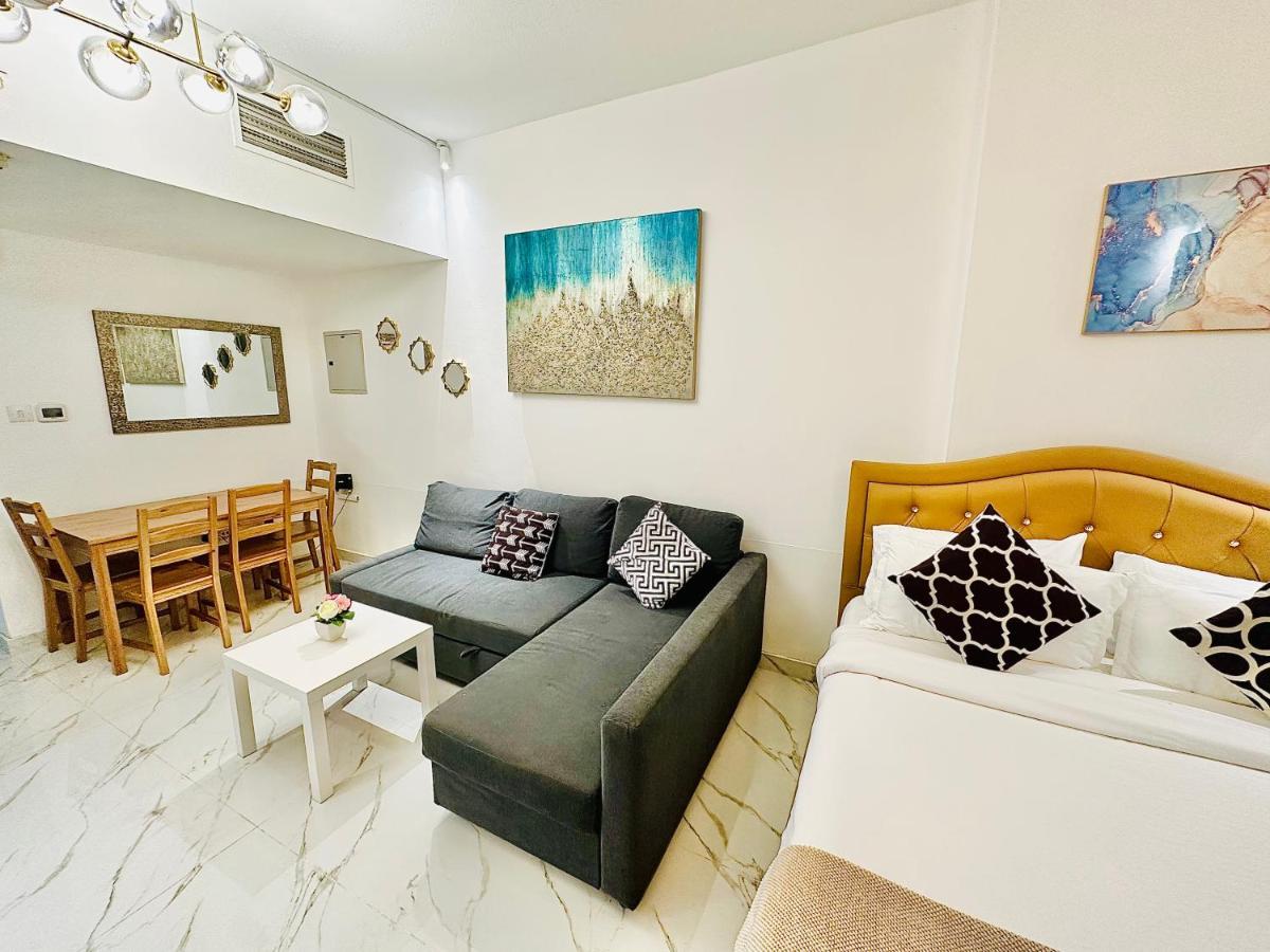 Diamond Crown - Studio Holiday Apartment In Dubai Marina ภายนอก รูปภาพ