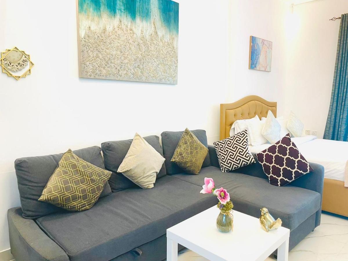 Diamond Crown - Studio Holiday Apartment In Dubai Marina ภายนอก รูปภาพ