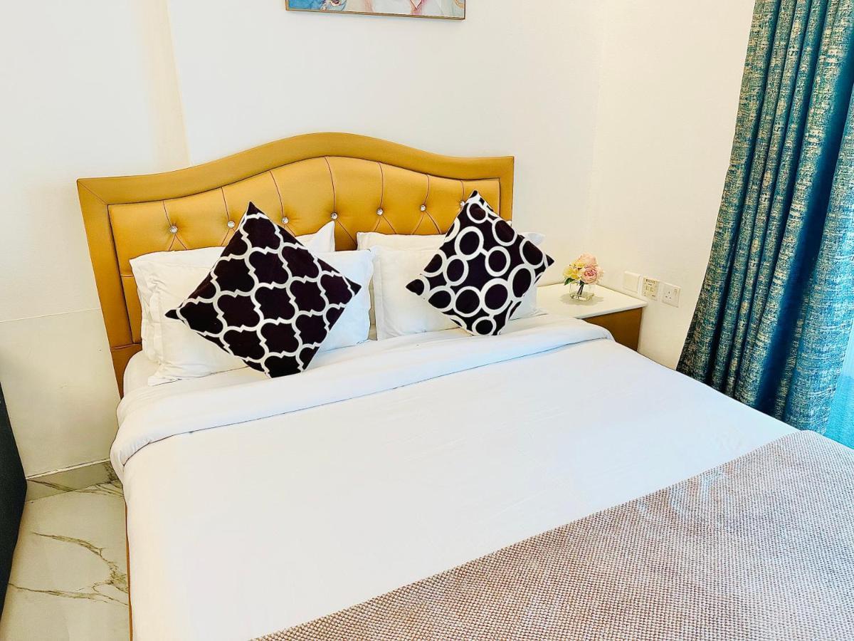 Diamond Crown - Studio Holiday Apartment In Dubai Marina ภายนอก รูปภาพ