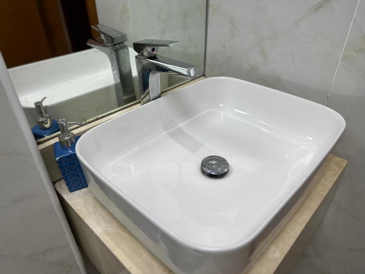 Diamond Crown - Studio Holiday Apartment In Dubai Marina ภายนอก รูปภาพ